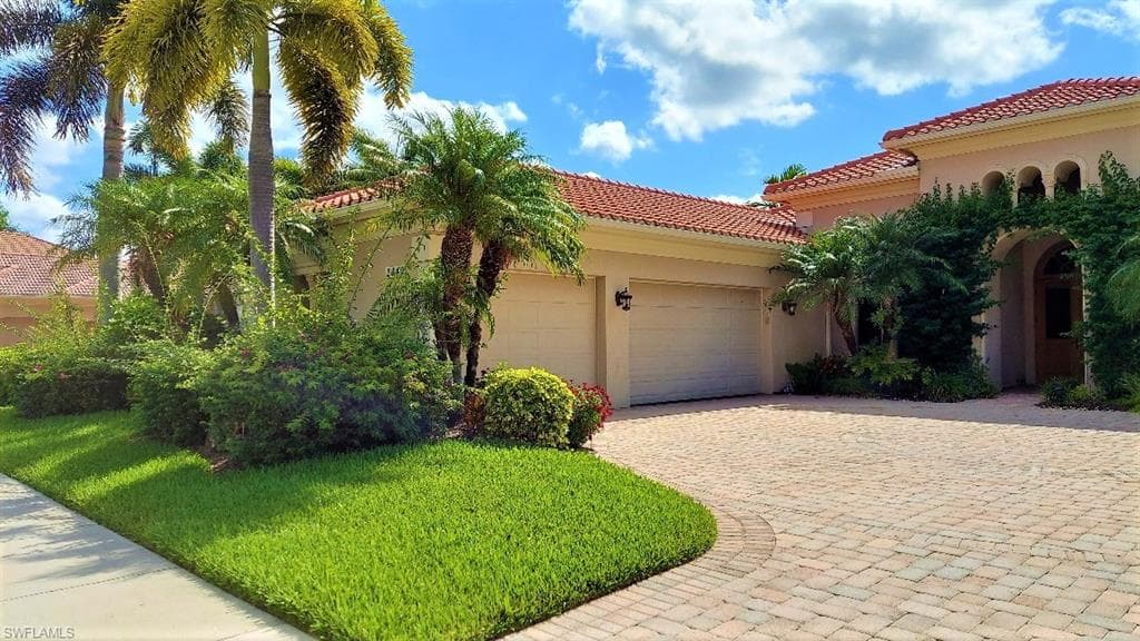 2840 Wild Orchid CT NAPLES, FL 34119