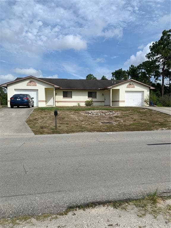 2704/2706 Owen AVE LEHIGH ACRES, FL 33973