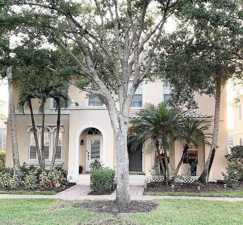 3544 Islandwalk CIR NAPLES, FL 34119