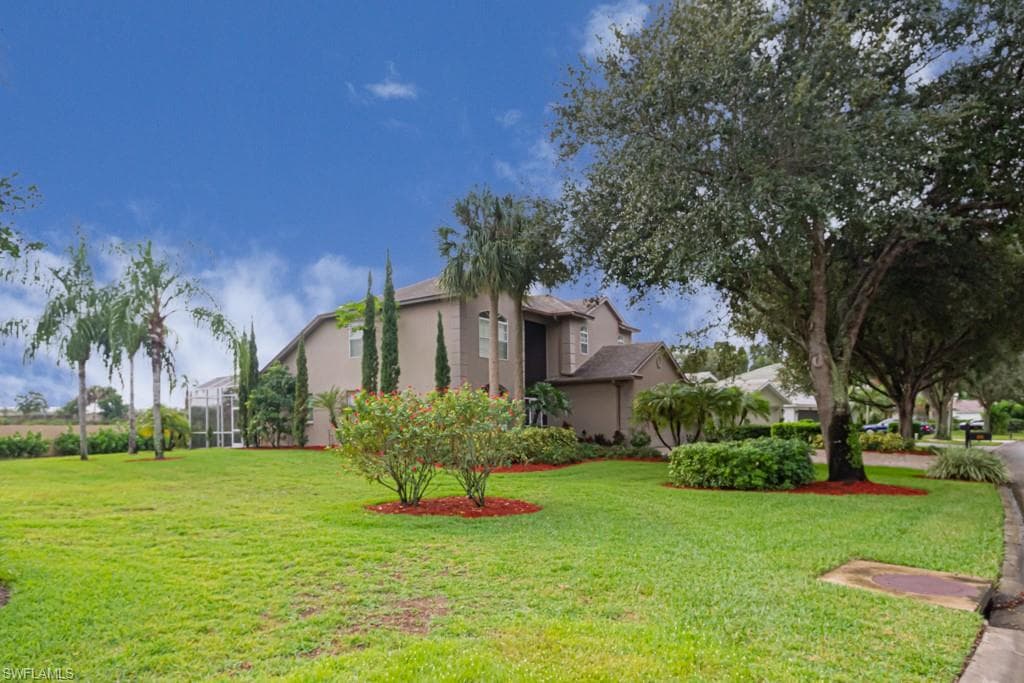 2333 Heritage Greens DR NAPLES, FL 34119