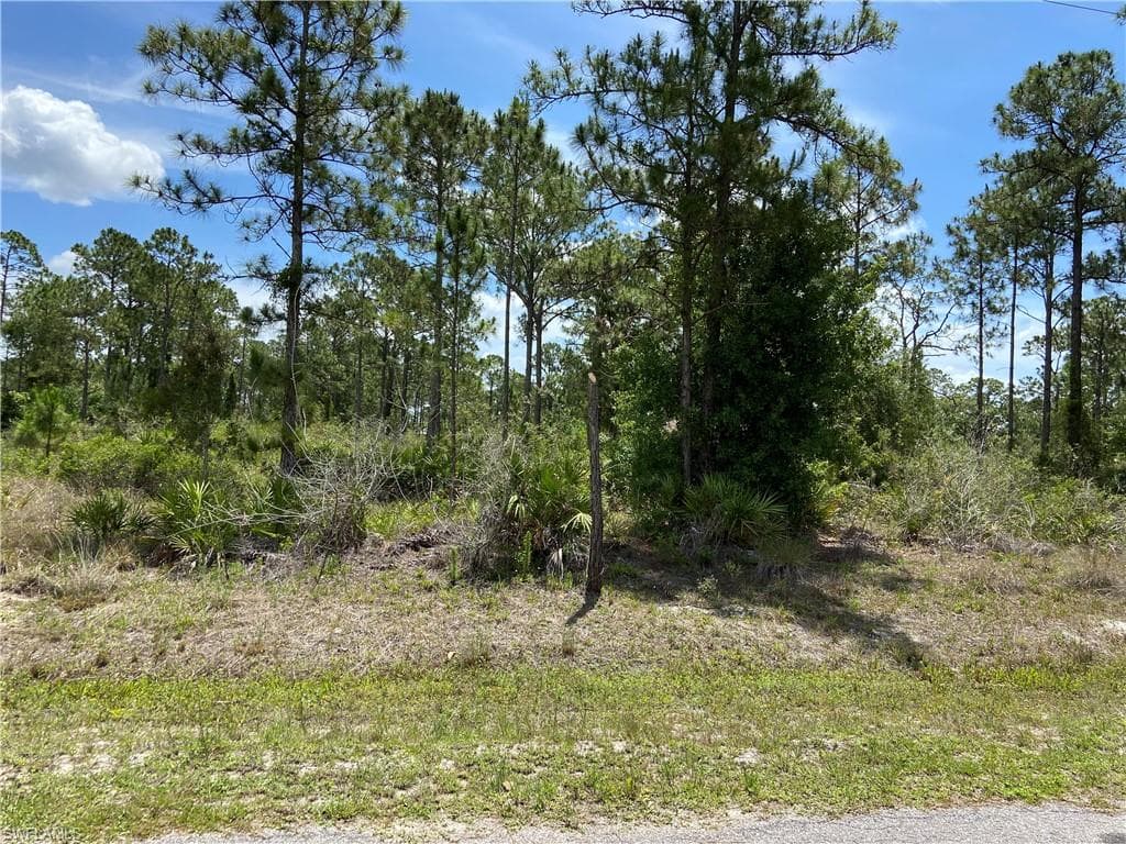 904 Clark AVE LEHIGH ACRES, FL 33972