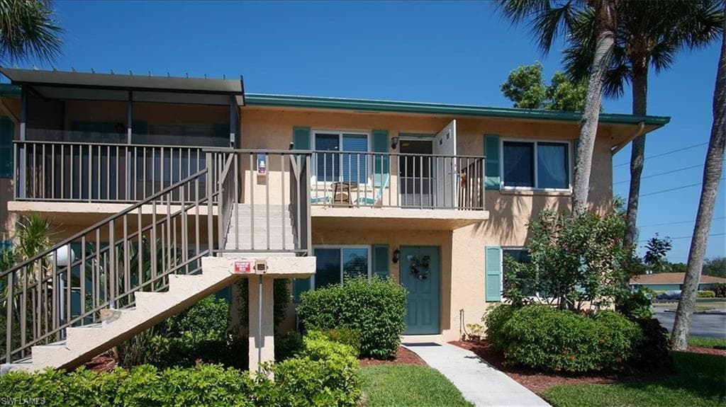 3846 Snowflake LN 1202 NAPLES, FL 34112