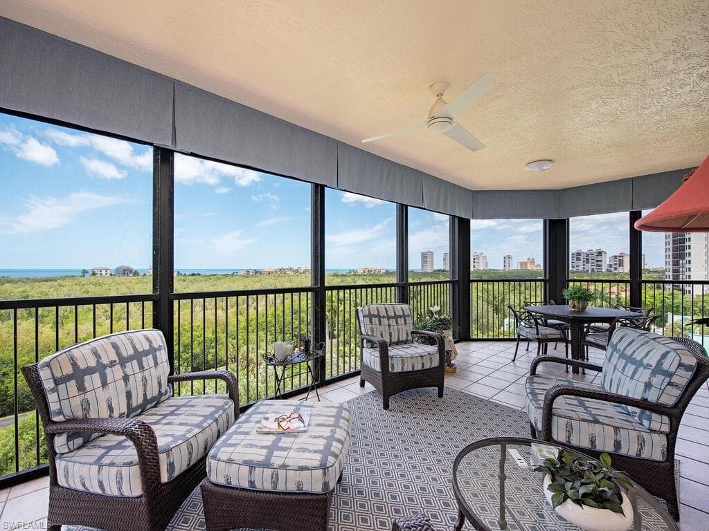7425 Pelican Bay BLVD 606 NAPLES, FL 34108