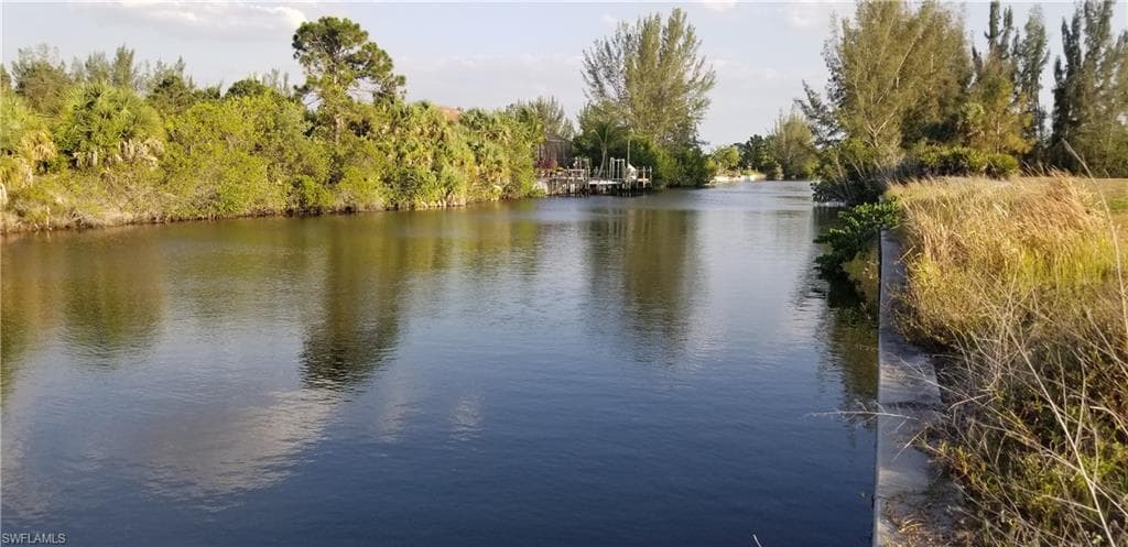 2717 NW 41st AVE CAPE CORAL, FL 33993