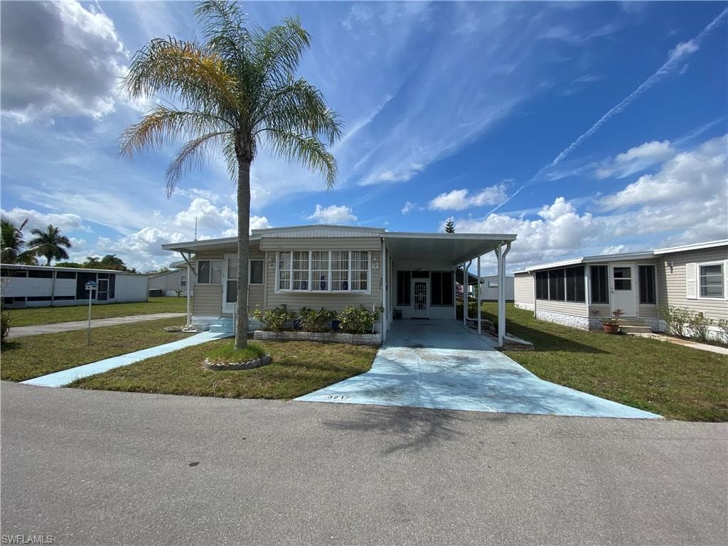 321 Domingo DR FORT MYERS, FL 33905