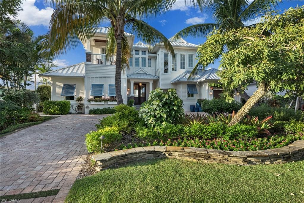 1380 Pelican AVE NAPLES, FL 34102