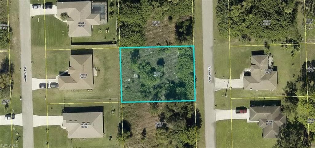 1011 Anson AVE LEHIGH ACRES, FL 33971