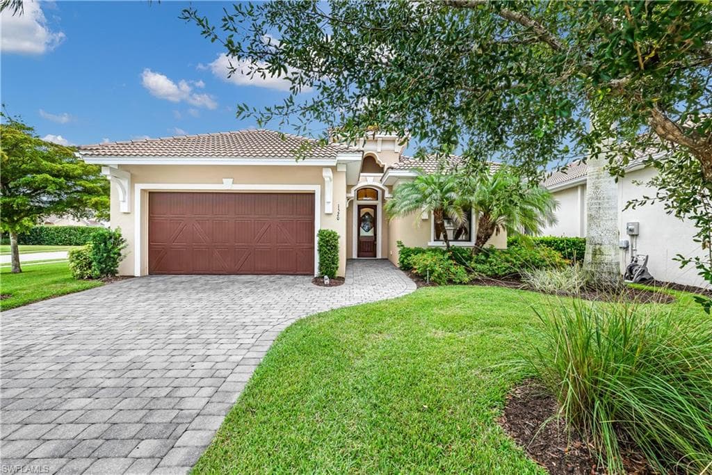 1520 Raffina CT NAPLES, FL 34105