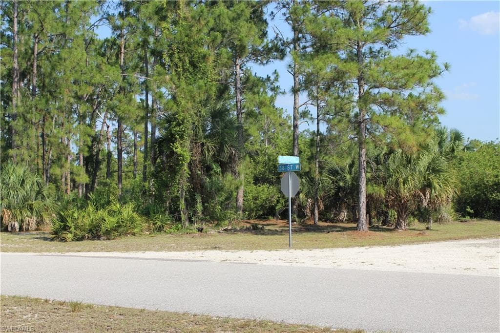 2530 Catron CIR LEHIGH ACRES, FL 33971