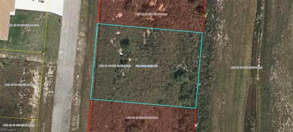 7005 Cape CT LABELLE, FL 33935