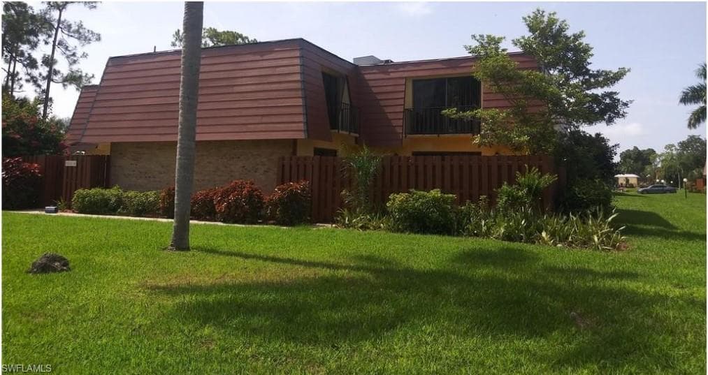 1556 Park Meadows DR 3 FORT MYERS, FL 33907