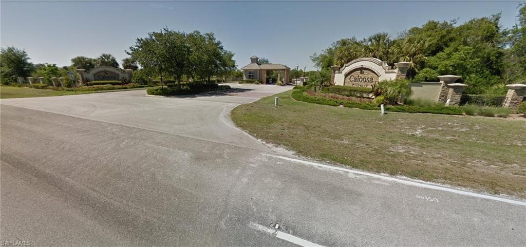 2066 Silk Bay BLVD ALVA, FL 33920