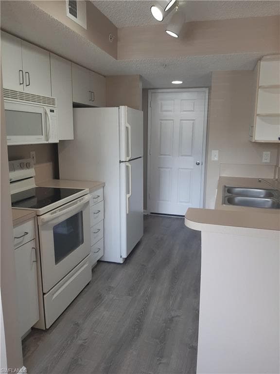 1885 Florida Club DR 8203 NAPLES, FL 34112