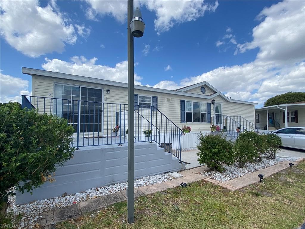 1000 Kings HWY 207 PORT CHARLOTTE, FL 33980