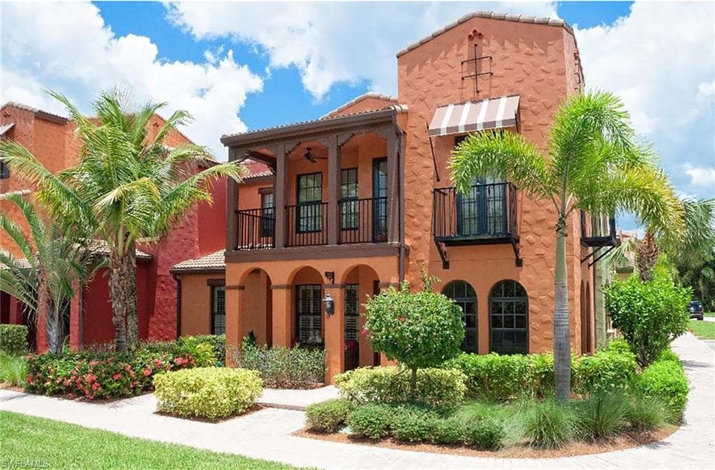 8985 Cambria CIR 21-3 NAPLES, FL 34113