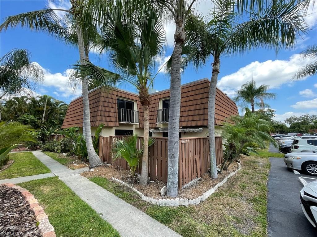 5232 Cedarbend DR 2 FORT MYERS, FL 33919