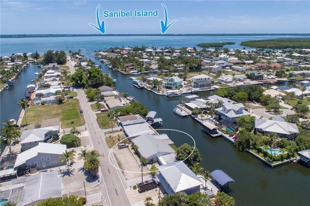 2381 Oleander ST ST. JAMES CITY, FL 33956