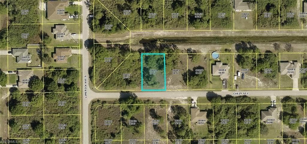 825 Chezy ST E LEHIGH ACRES, FL 33974