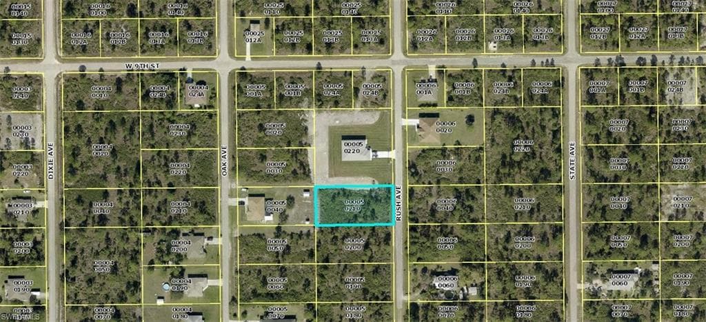 817 Rush AVE LEHIGH ACRES, FL 33972
