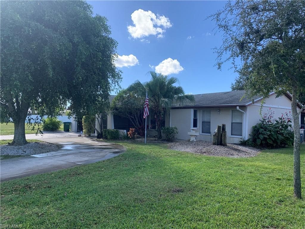 2518 SE 23rd AVE CAPE CORAL, FL 33904
