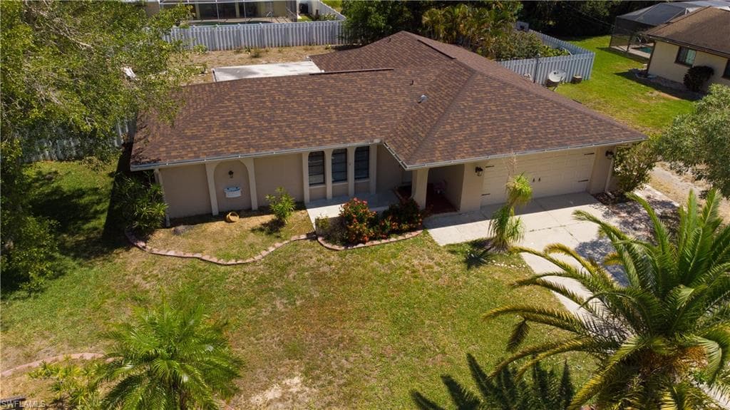 915 SE 17th TER CAPE CORAL, FL 33990