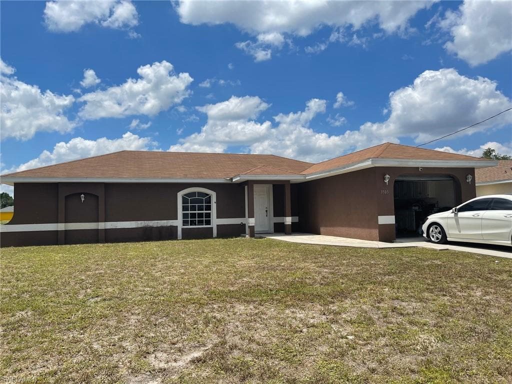 3505 34th ST SW LEHIGH ACRES, FL 33976