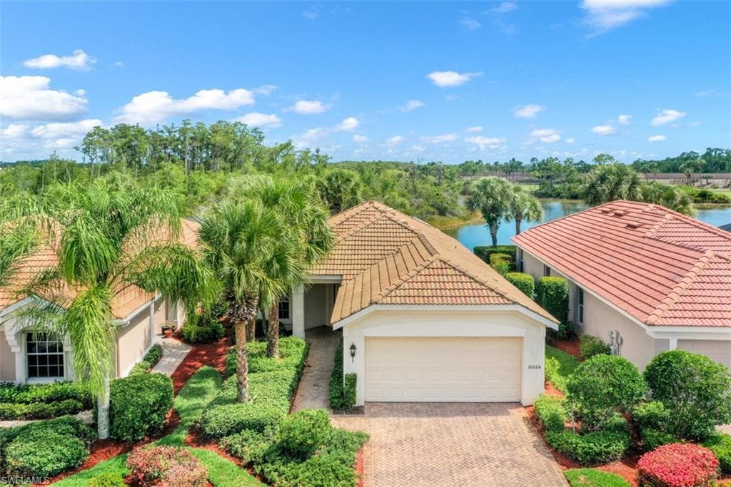 10024 Oakhurst WAY FORT MYERS, FL 33913