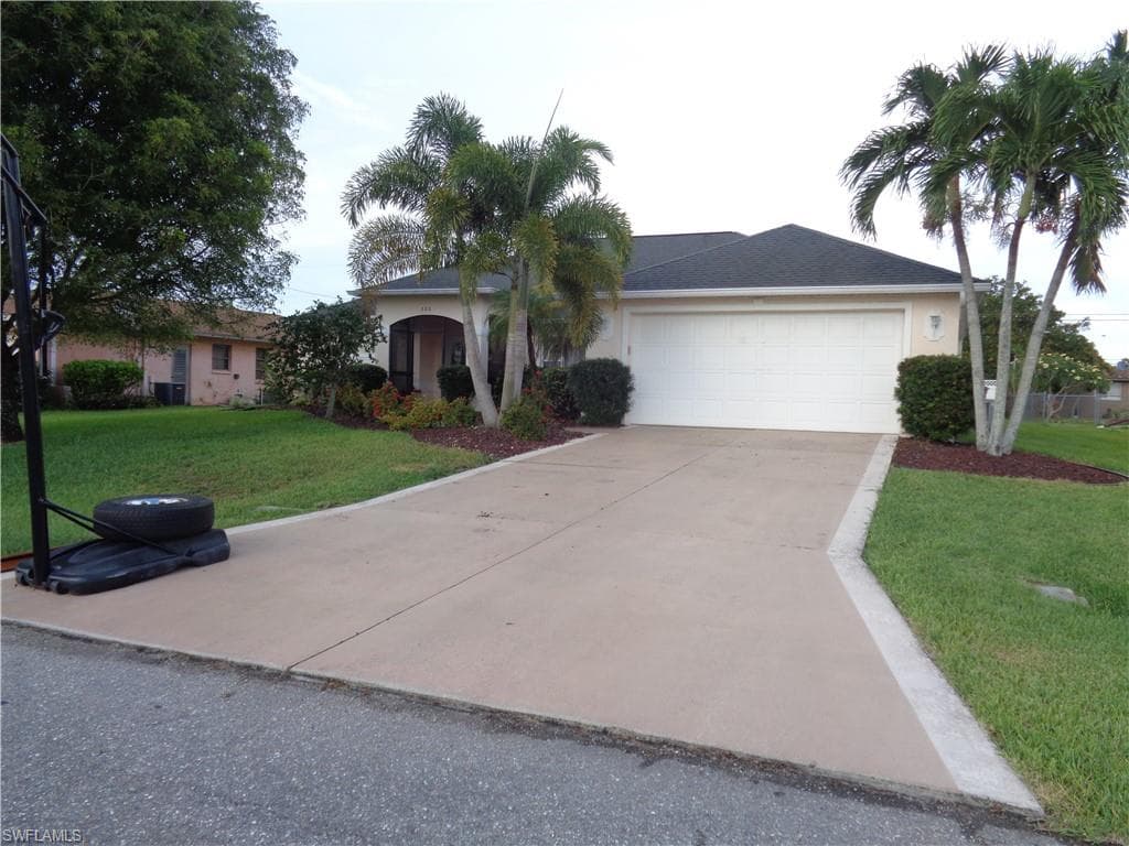 203 SE 14th CT CAPE CORAL, FL 33990