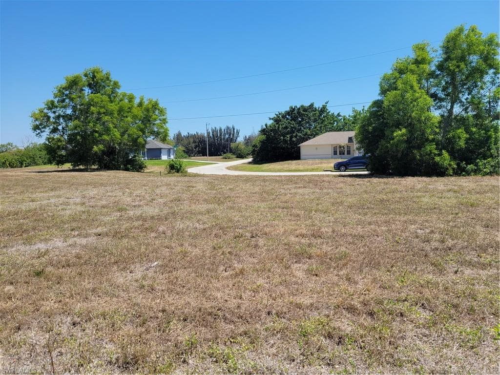 2907 NW 9th ST CAPE CORAL, FL 33993