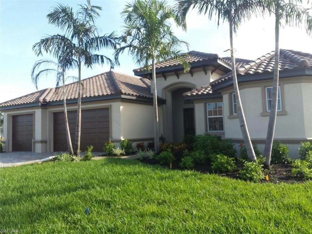 2207 NW 38th AVE CAPE CORAL, FL 33993