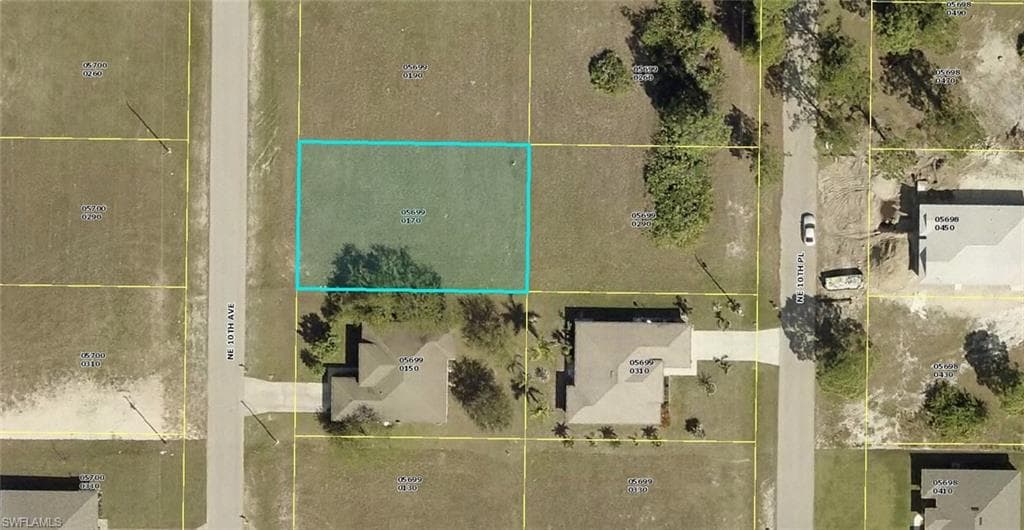 4033 NE 10th AVE CAPE CORAL, FL 33909