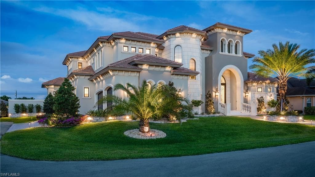 2535 SE 21st PL CAPE CORAL, FL 33904