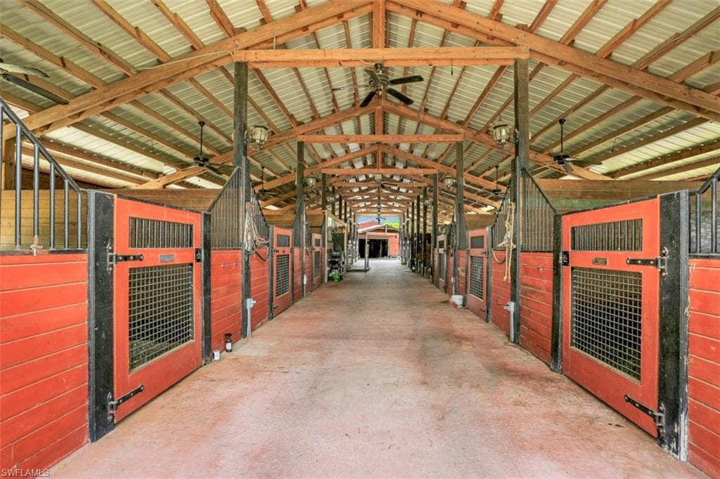 1821 Richards ST NAPLES, FL 34120