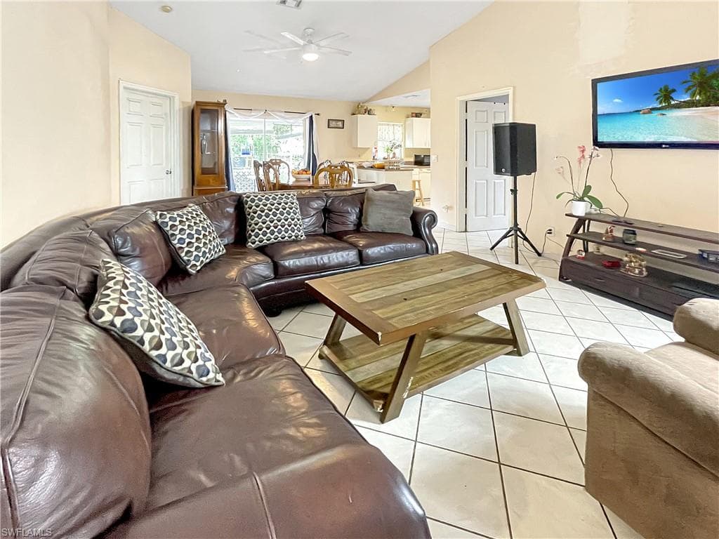 3433 Seagrape AVE NAPLES, FL 34104