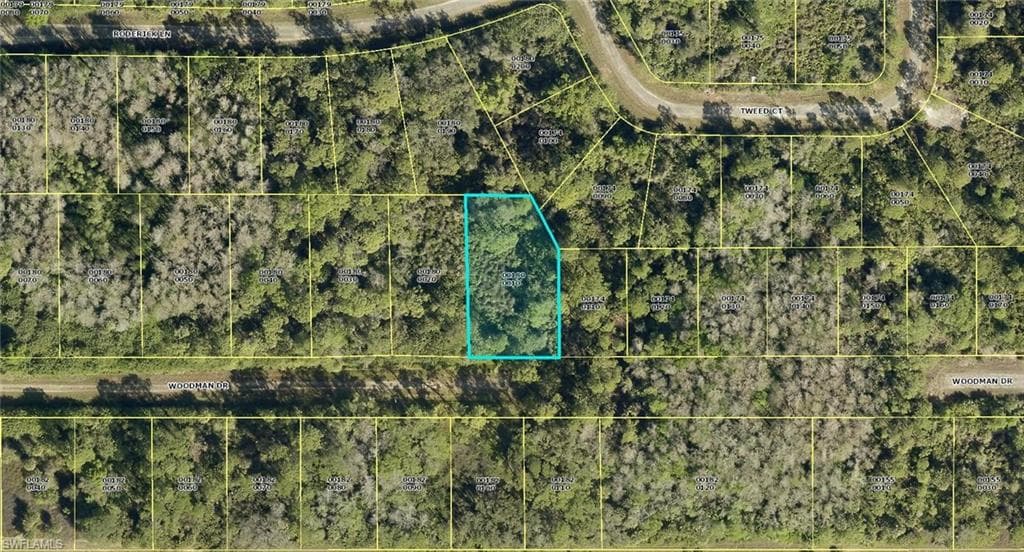 508 Woodman DR LEHIGH ACRES, FL 33972
