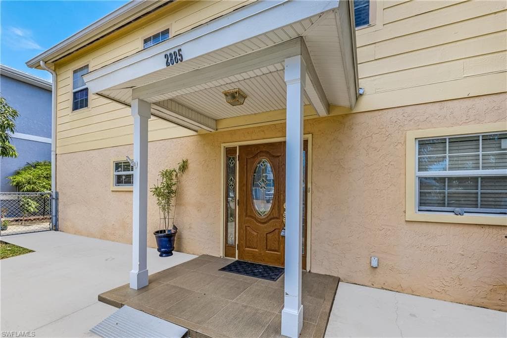 2885 Triggerfish ST MATLACHA, FL 33993