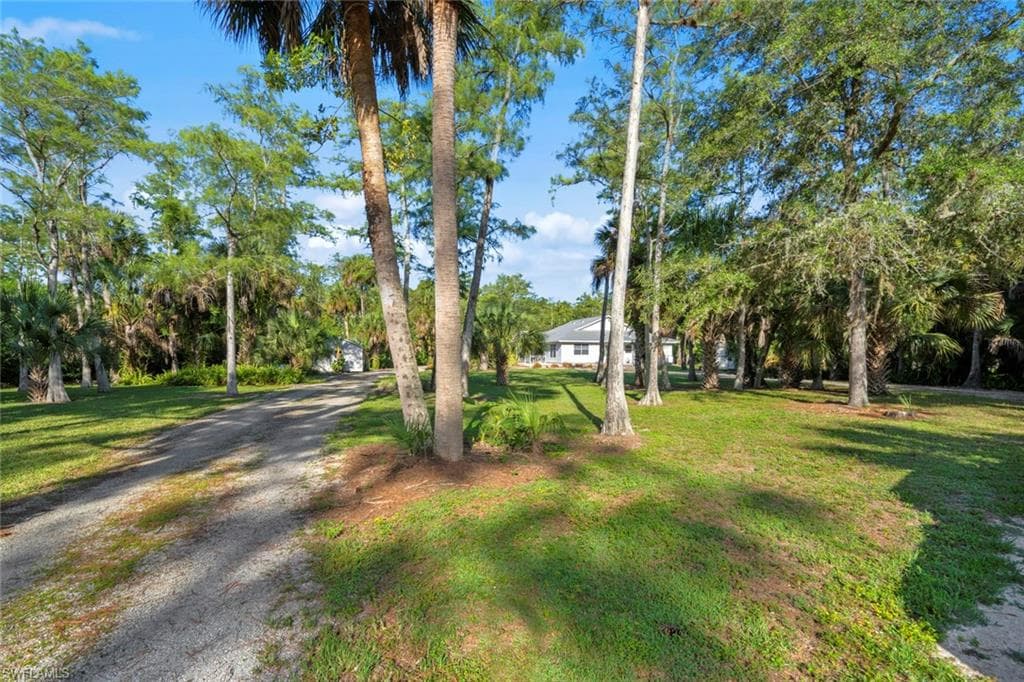 411 5th ST NW NAPLES, FL 34120