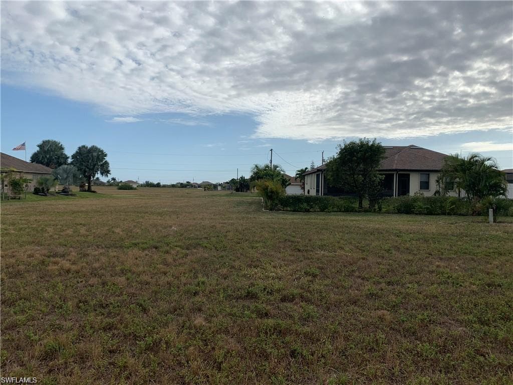 3238 Gulfstream PKY CAPE CORAL, FL 33993