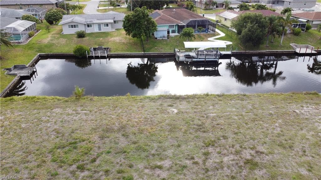 3832 SE 15th PL CAPE CORAL, FL 33904