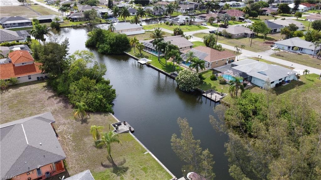 123 SW 35th TER CAPE CORAL, FL 33914