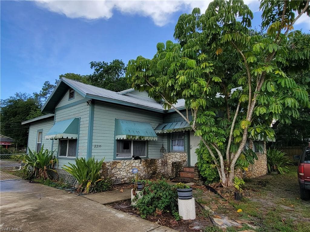 2235 Jeffcott ST FORT MYERS, FL 33901