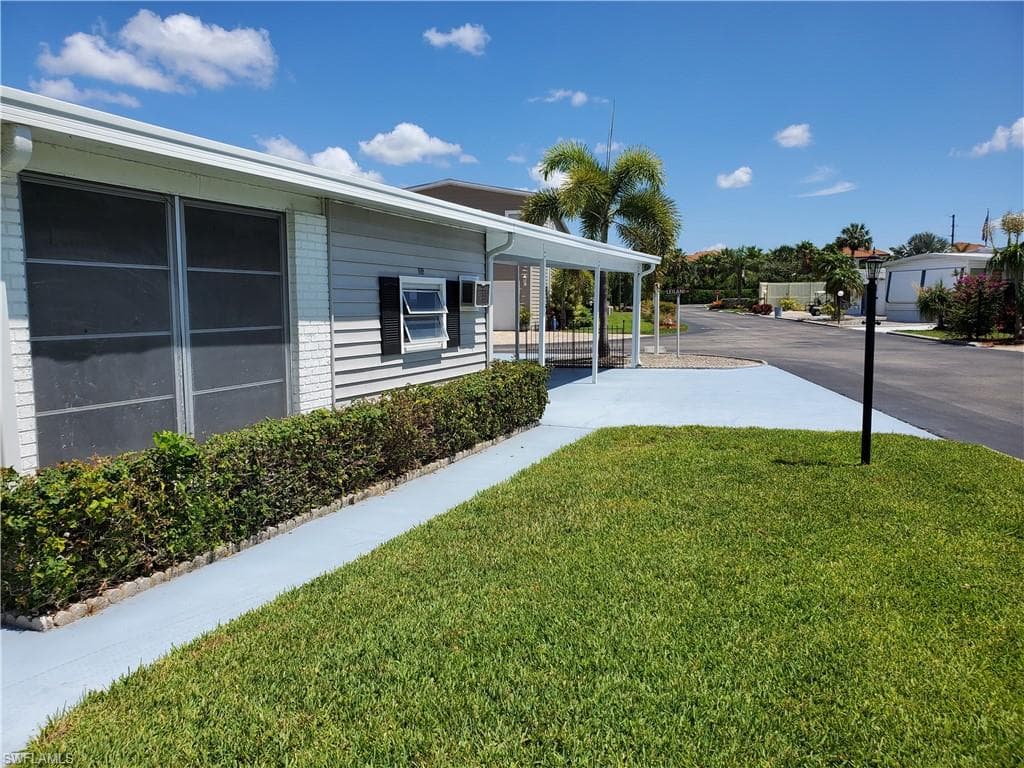 4677 Leilani LN BONITA SPRINGS, FL 34134