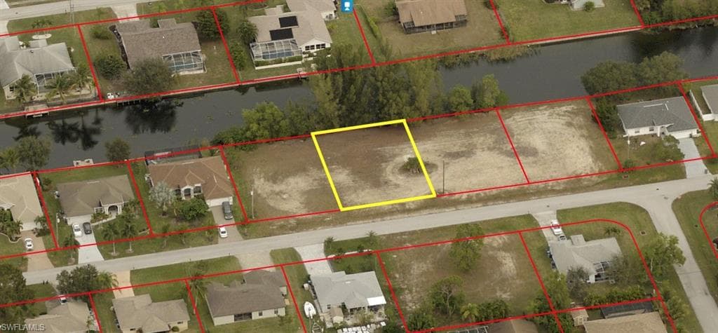 1409 SW 28th TER CAPE CORAL, FL 33914
