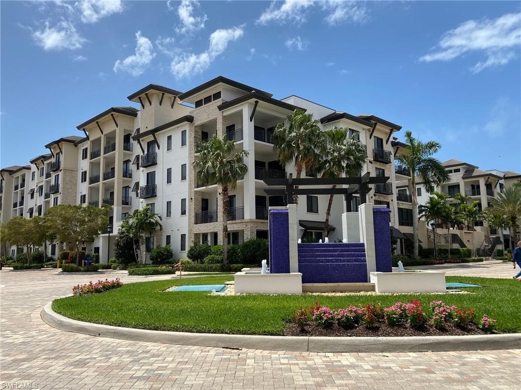 1030 3rd AVE S 215 NAPLES, FL 34102