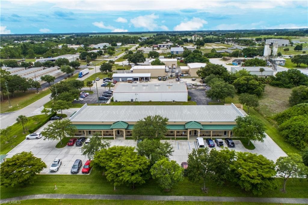 825 E Cowboy WAY LABELLE, FL 33935