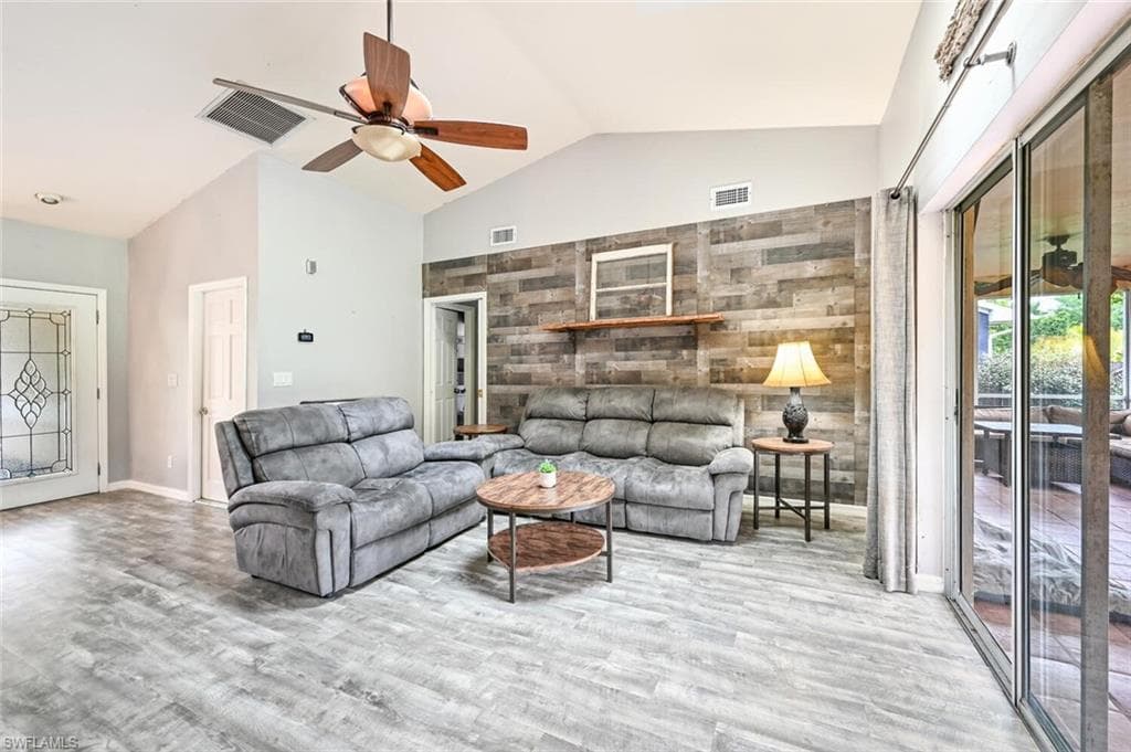 6007 Hollow DR NAPLES, FL 34112
