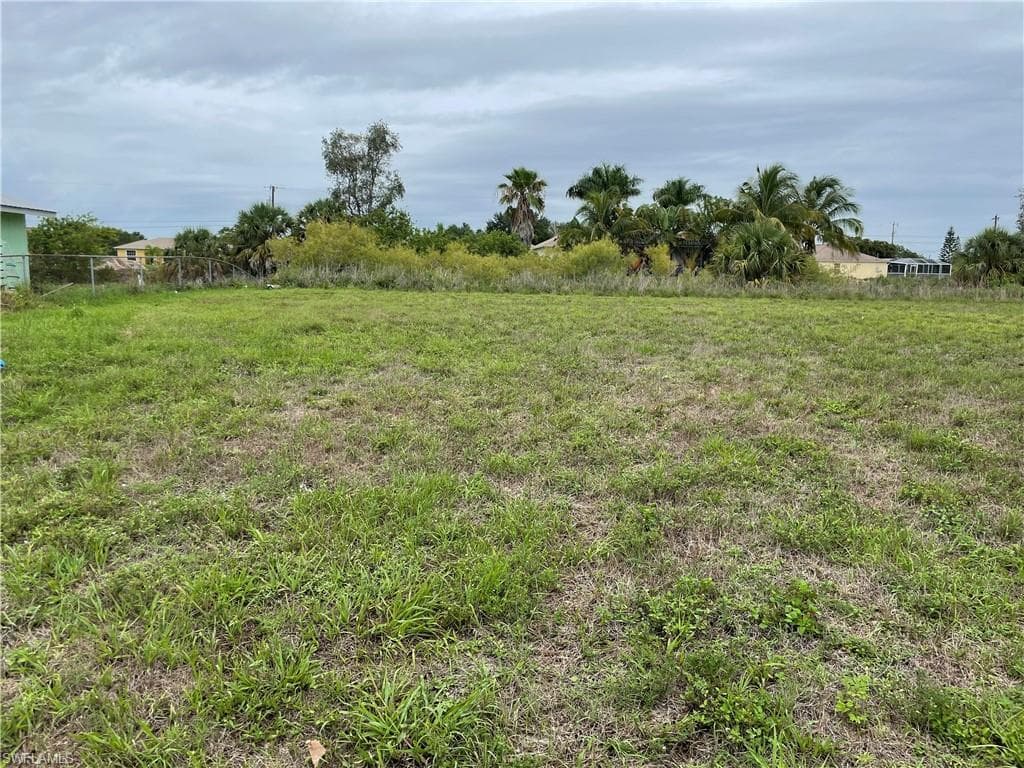 1332 NE 21st AVE CAPE CORAL, FL 33909