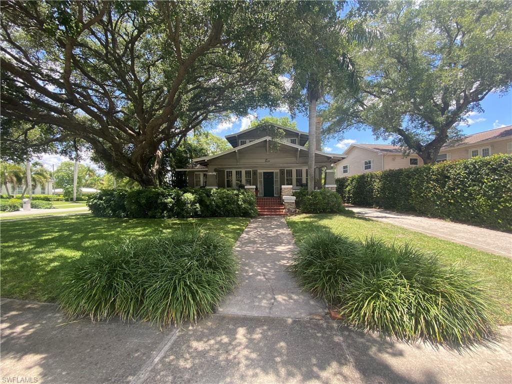 3284 Avocado DR FORT MYERS, FL 33901