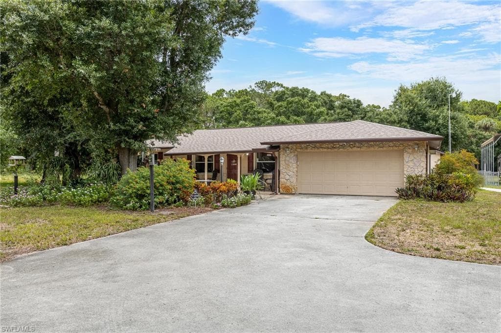 5081 Tice ST FORT MYERS, FL 33905