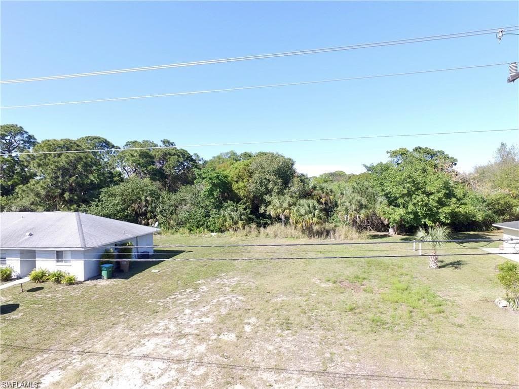 2233 NE 6th ST CAPE CORAL, FL 33909